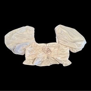 STORIA, NWT, WOMENS, MAPLE SATIN ROSE, CROP TOP. TRENDY & FASHIONABLE. SIZE M